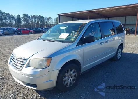 2010 Chrysler Town & Country Lx z USA, uszkodzony, nr VIN 2A4RR4DEXAR133232